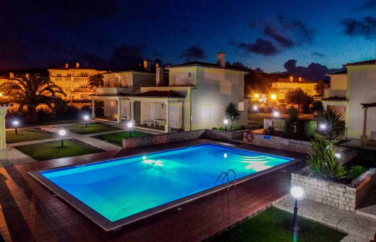 Praia Del Rey Pool View Bythe Sea Praia del Rei Exterior photo